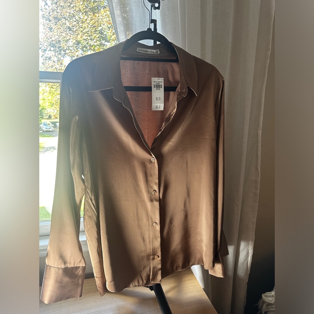 Abercrombie Brown Satin Blouse Size M NWT